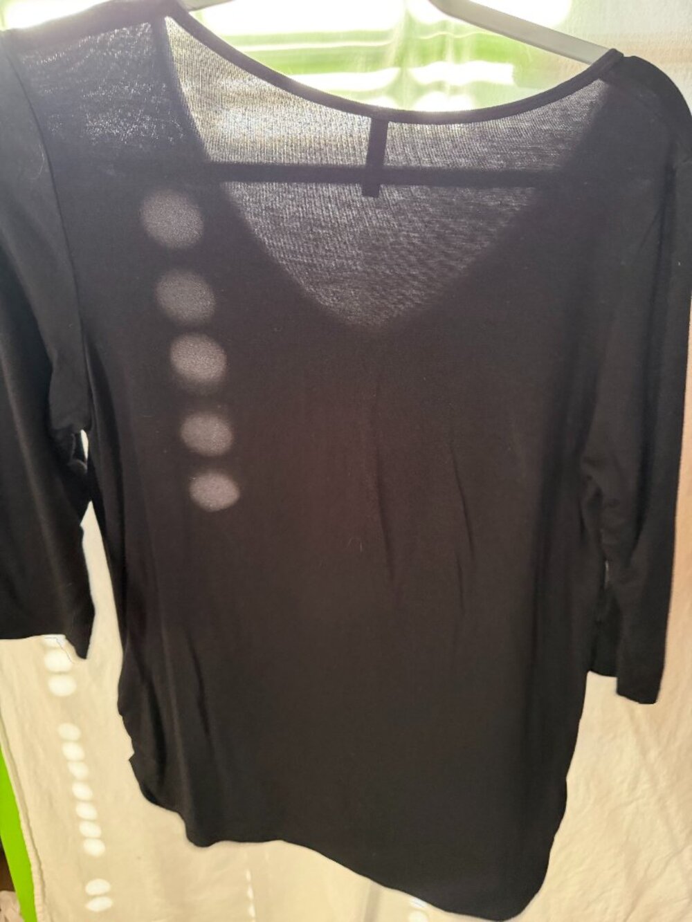 EDISTA Los Angeles Remember To Breathe Black V-Neck Graphic Top Small